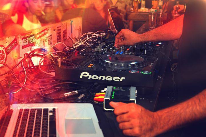 DJ Centenario New York - Disco Movil Para Eventos