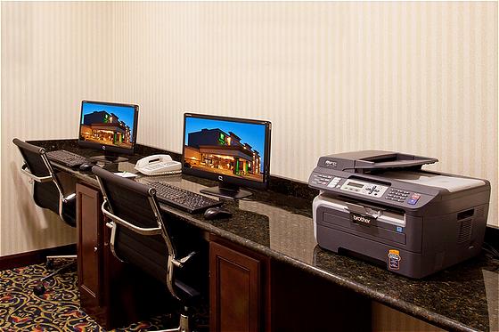 Our Dedicated Business Center is located on the first floor of our hotel.