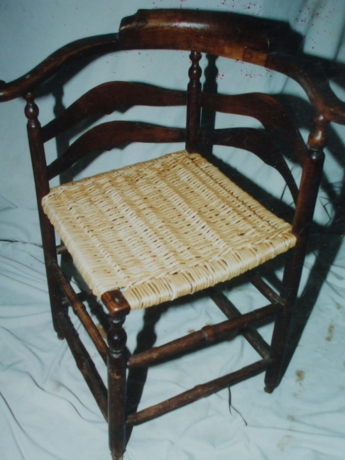 Corner Chair W/ Willow