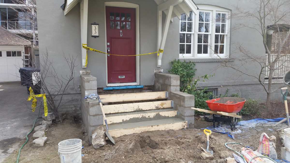 Concrete stairs, Toronto project, step 2 framing