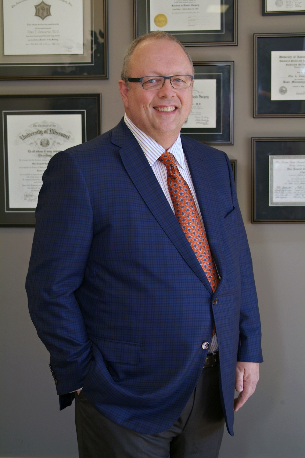 Dr. Max Gouverne, MD Cosmetic Surgery